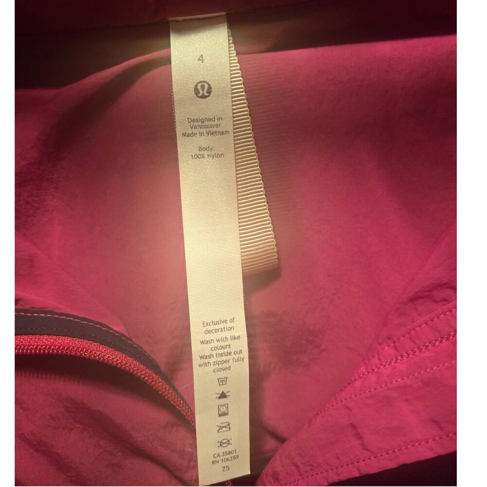Lululemon Jacket Blockprint Anorak Pink Tan Navy Windproof Packable Size 4 - Picture 4 of 10